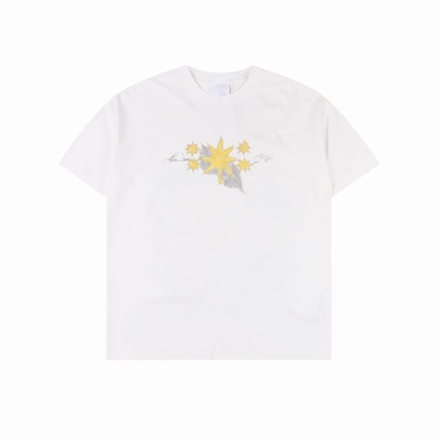 givenchy 纪梵希25Ss星星图案印花圆领短袖T恤 定制面料洗水后 克重双纱100%精梳全棉面料 印花工艺，螺纹定织定染无色差 出入专柜无压力，通肩拉条工