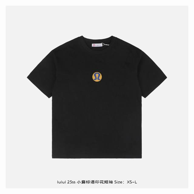 lululemon 露露 25Ss 小露标语印花短袖 面料采用260克双纱重精梳棉，同缸定染特种加粗32支双股1*1螺纹，双针车线跨缝工艺，成衣两遍水洗处理，面