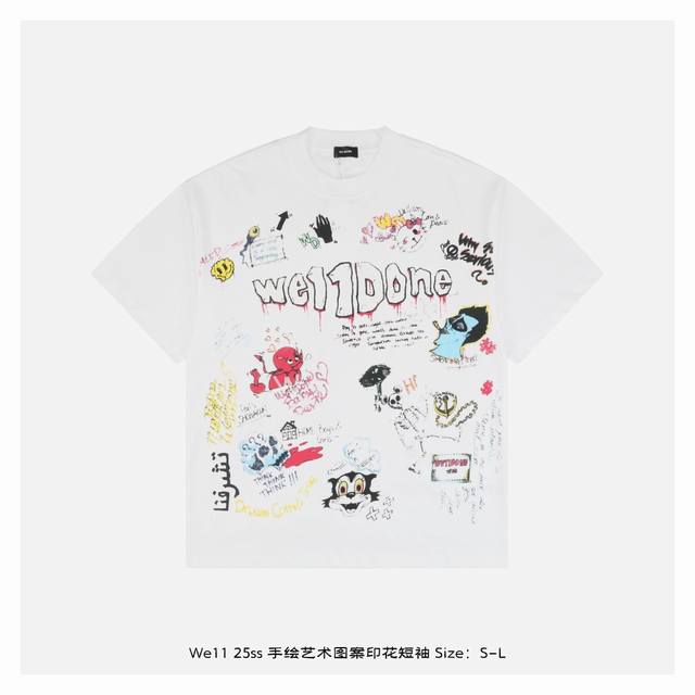 we11Done 25Ss 手绘艺术图案印花短袖 面料采用 克重精梳棉，定制32支1*1螺纹，成衣两遍水洗处理，面料舒适亲肤无异感，定制定染面料，纺织密度高，垂