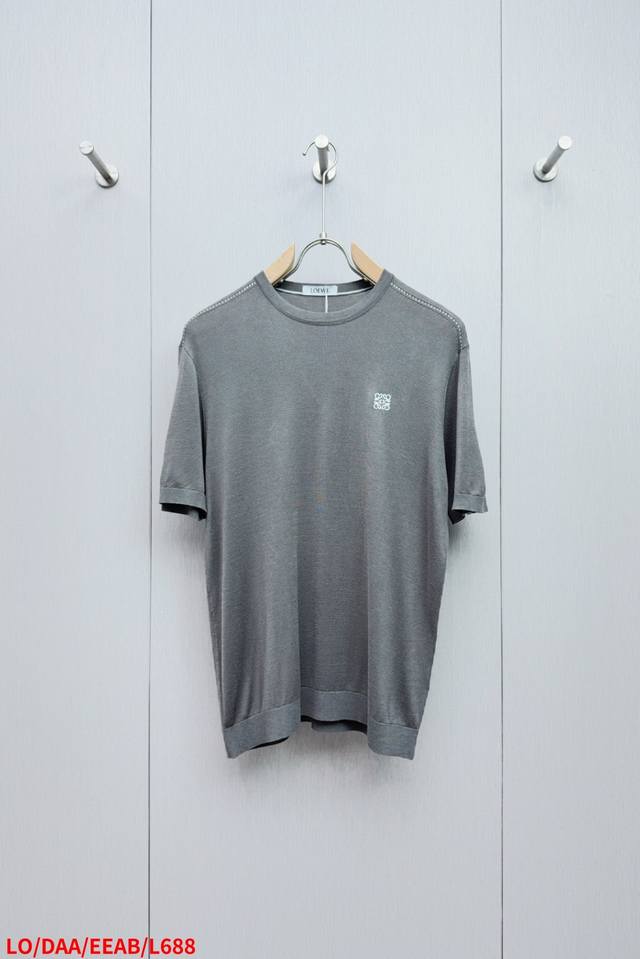 l688 Loloewe、25夏季清凉透气T~天丝莫代尔针织短袖。天丝提供衣服高级质感光泽度 强力吸湿透气性 优雅垂感 莫代尔贡献极致柔软弹性和亲肤 两者11大
