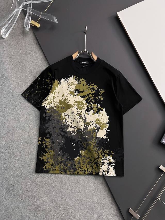 2025独家 新品！D2*爆款 美国杜邦公司所罗纳面料黑科技 爆款现货春夏短袖，简约基础衣橱神器， 休闲百搭必备款 做工走线质感一流，两色推荐 修身版型 码数S