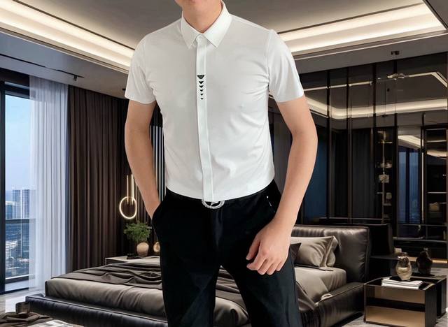 a*Mani 阿玛尼2025早春新款男士原单休闲短袖衬衫 官网同步发售 简洁时尚百搭 高端品质无缝切割包边 烫印飞鹰Logo设计 定制进口锦氨天丝棉面料 弹力大