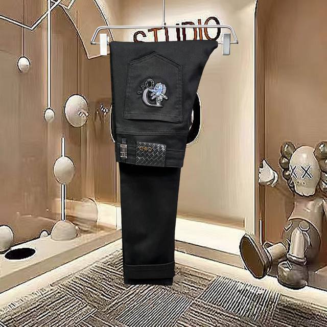 主推.长期有货 迪奥 高品质 2025春夏官网高端新品原单少数帅爆牛仔裤，百分百原单 百搭神器！今年最新流行的风格设计款式，采用进口棉花制作成的单宁布，上身舒适