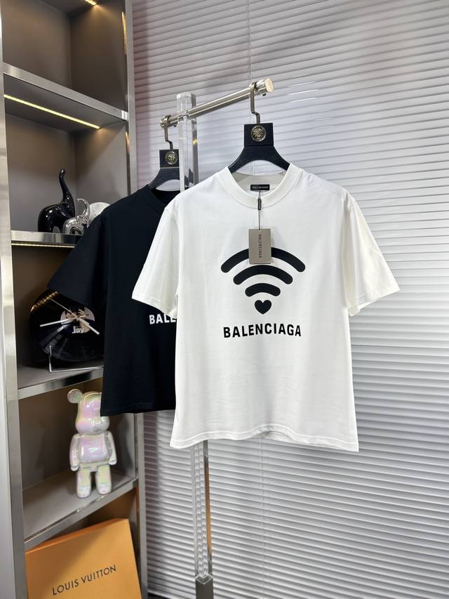 bal*巴黎世家 Ss25早春新款短袖T恤，冰潮棉系列越洗越柔软 官W1-1克重260 高版本 顶级图案Logo，帅气时尚，简约百搭款。不仅挺括，保持潮流的廓形