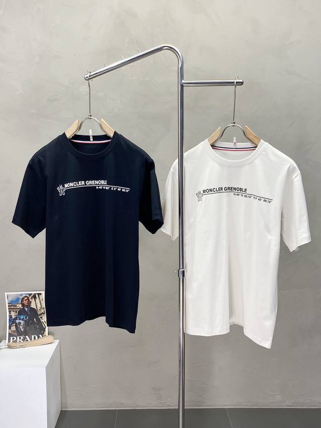 moncler蒙口独家专供新款原单男士休闲短袖 高端定制 高端版本 时尚百搭爆款进口面料 手感超柔软细腻 穿着亲肤舒适 高端精品 代工厂P精细做工 上身非常赞