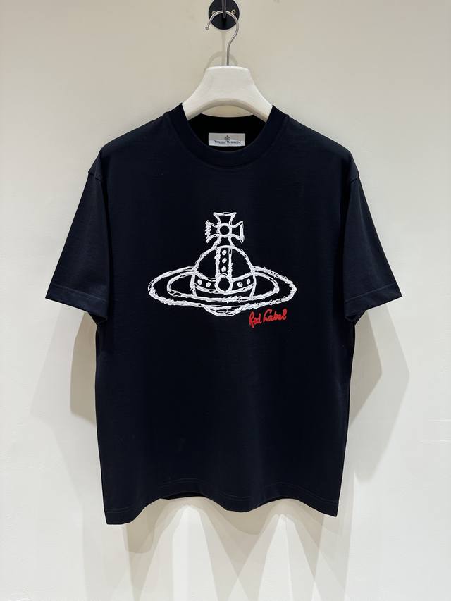 新品 T9- 西太后原单纯棉短袖T恤，贸易公司渠道货，100%真品！新锐设计师潮牌，25年早秋新品，Ins及小红书时尚博主各种穿搭示范款！！ 客供埃及进口顶级面