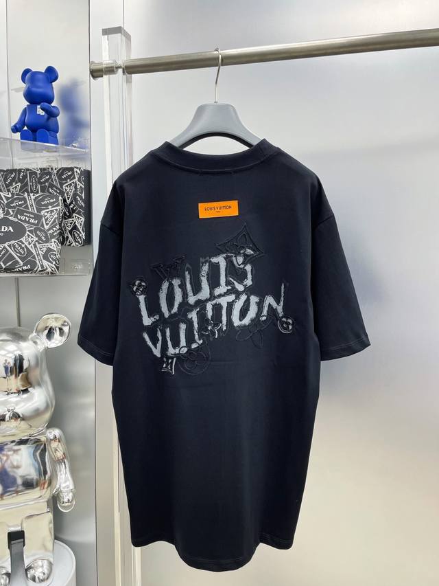 lv 路易 2025夏季新款手绘刺绣花卉字母Logo最新品短袖 Dd 专柜同步有售，原单狠货，时尚进口原版科技面料，上身舒适透气，原版定制五金辅料，上身帅气有型