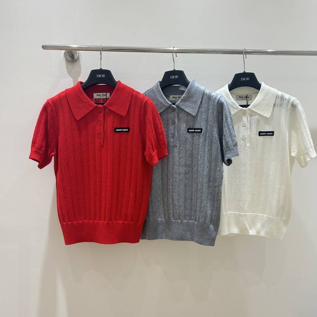 miumiu25早春新字母徽标针织Polo衫，短袖羊毛上衣超软糯~ Sml三色三码现货发