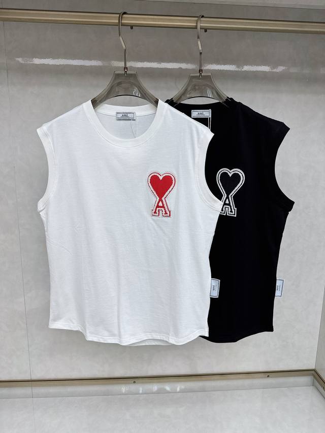 ami 高端定制 专柜官网同步发售！辅料全部原版定制出品，贸易公司真品订单。高级定制进口面料，以天然植物纖維提炼出来，比一般棉织物轻薄 手感柔软，穿着舒适 完全