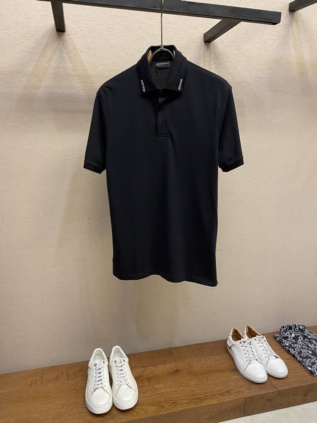 emporio Armani阿玛尼 2025春夏新款短袖翻领Polo衫T恤 修身版型 ～ 高端订制～ 设计前卫！订制丝光珠地棉、手感柔软～穿着舒适～品牌标识Lo