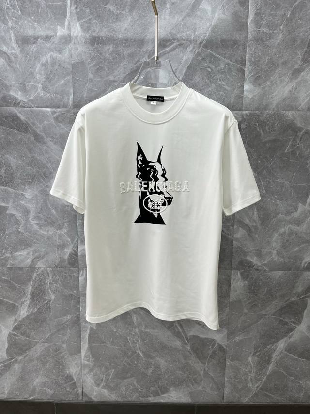 balenciaga巴黎世家 2025Ss春夏高品质纯棉短袖T恤，顶级原单品质，当下最新工艺要求，顶级订单要求车线做工，超级好搭配，顶级定制，搭配整件细节 ，品