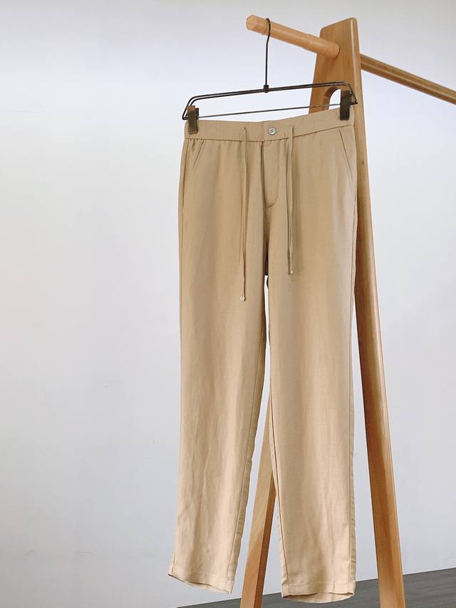 loropiana L. P2610Ss春夏新品 男士时尚休闲裤，臻选优质纯亚麻面料打造，经重工水洗，柔软亲肤，丝滑透气，缔造简约线条感，版型不挑人，精工密针刺