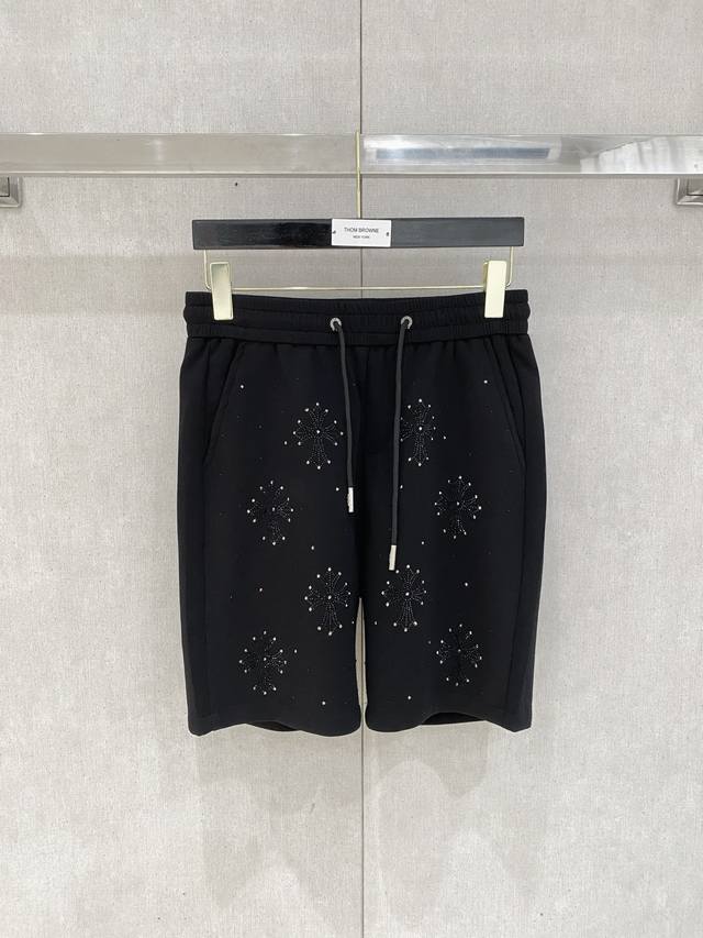 chrom*2025新款纯棉短裤 烫钻工艺 码数：L-5Xl 偏小一码，相当于M-4Xl