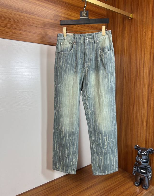 lv 路易威登 2025春夏新品 三标齐全 阔版休闲裤牛仔裤 好货不用过多介绍 看细节 专柜码数：S-Xxxl 175 140上身L