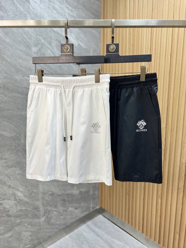 hermes 爱马仕 2025春夏新品 三标齐全 五分短裤 好货不用过多介绍 看细节 专柜码数：M-Xxxl 175 140上身建议L