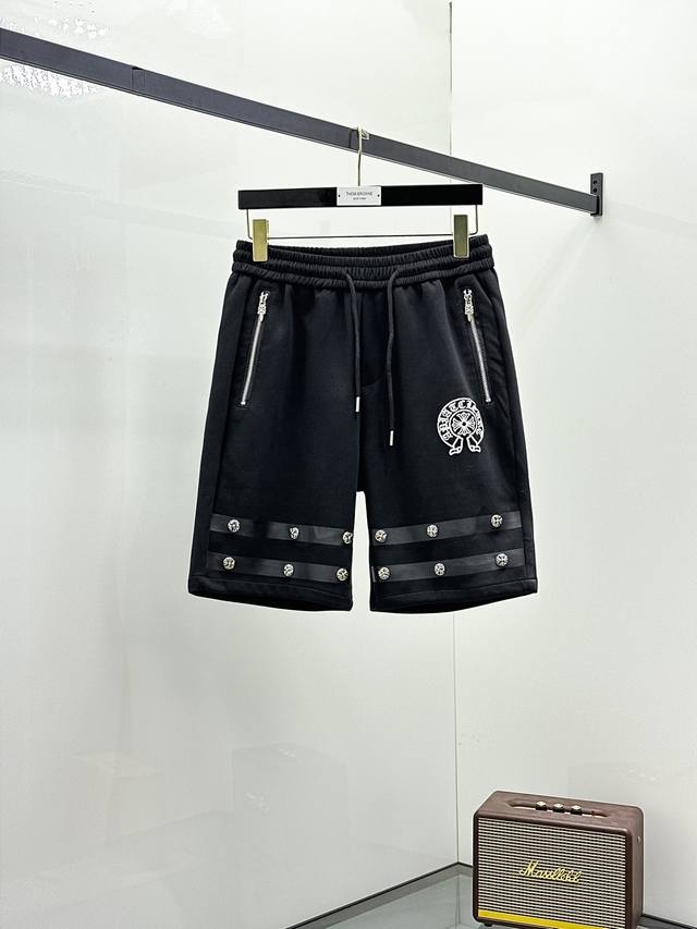 克罗心 三标齐全 2025夏季新款男士休闲短裤，高级定制面料透气面料 透气弹力舒适度极高，细节无可挑剔，顶级辅料配备，原版Logo设计理念，手感细腻柔软！上身版