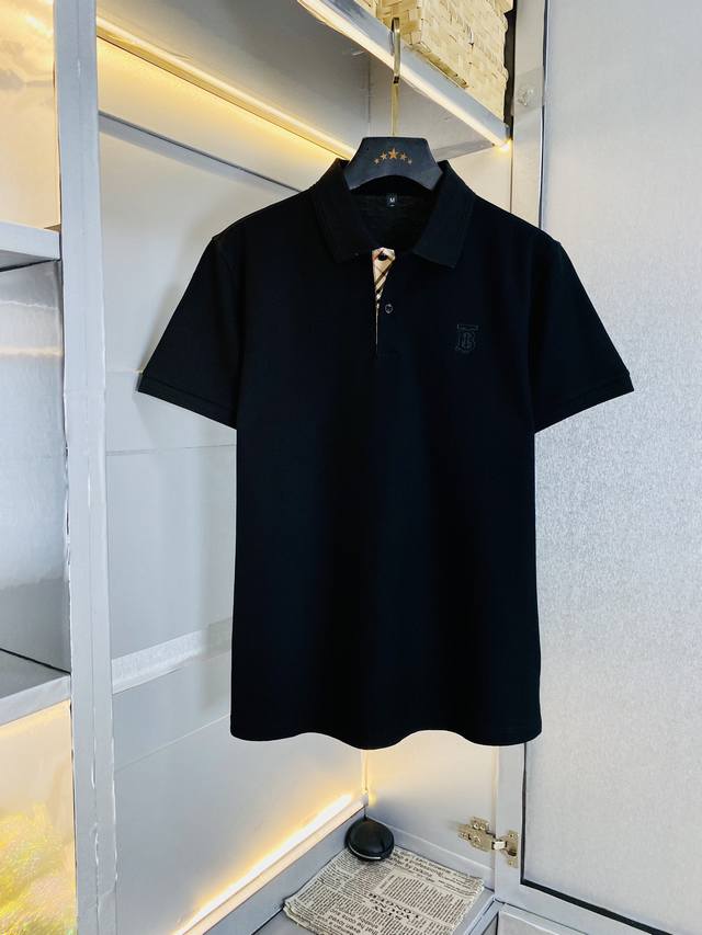 穿200斤巴宝莉Burberry 原单品质 2025最新款衣服 男装翻领短袖 精选专柜订制顶级朱地丝光棉进口面料 所有细节做工完美1比1复刻 还原正品百分百 原