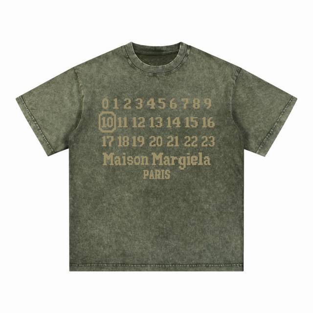 合作让利 高端品质 Maison Margiela 2025 Fall 春夏系列 马赛克数字短袖T恤 采用进口康丽数码白墨直喷印花 定染高品质潮牌32支加密双纱