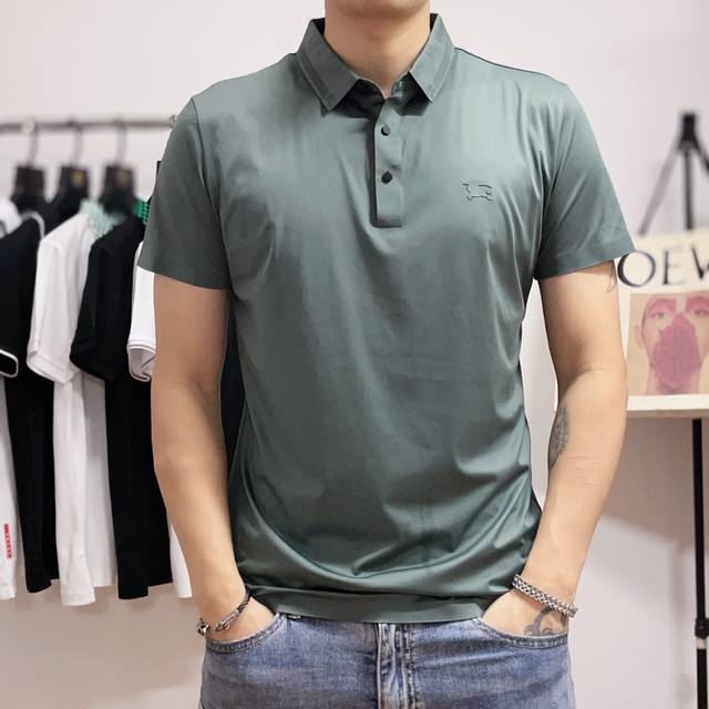 巴宝莉 新品上市！2025夏季新款Logo男士翻领Polo衫！经典休闲商务男款，高端男装的天花板级别的商务男款！简约时尚大气不失优雅，单穿内搭体面过人，品质控