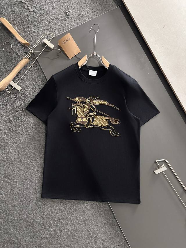 bbr 2025Ss春夏最新款圆领时尚短袖T恤，官网同步，专柜纯棉面料！贴肤舒适，耐看又好穿，经典简约Logo设计，原厂工艺一丝不苟，型男必备单品 码数M-Xx
