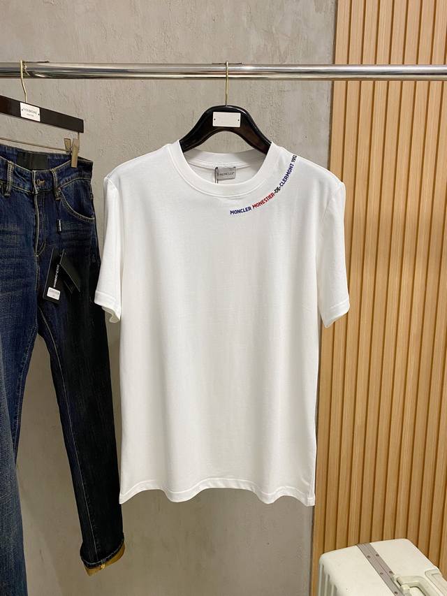蒙*Moncler 25Ss春夏新款首发专柜最新款短袖圆领T恤 高端订制 设计前卫时尚！品牌Logo重工艺设计 高端定制240克面料.手感柔软.穿着舒适.专柜级