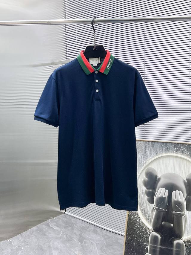 古奇 Gucci 2025Ss夏季新款 翻领短袖T恤 Polo衫，高端版本！专柜定制面料 透气舒适度高，细节无可挑剔，品牌元素设计理念，体现高品质。手感细腻柔软