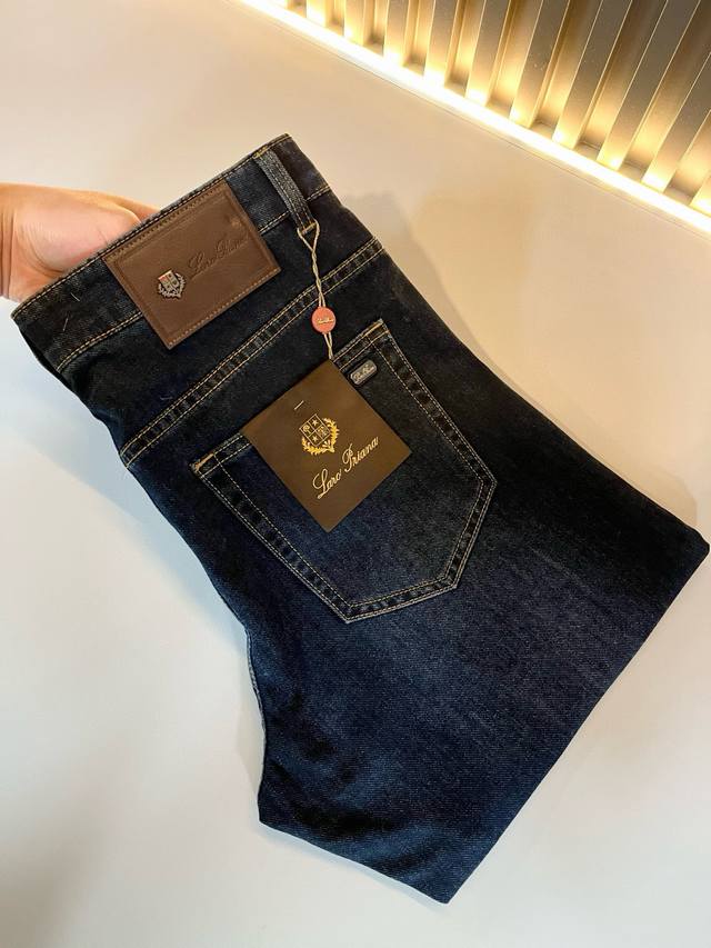 loro Piana诺悠翩雅 2025早春新品男士时装款高端休闲裤，香港洋行渠道货，日本原厂出品，纯血统品质，完美延续了Lp家的精髓与基因，从主体面料到细节工艺