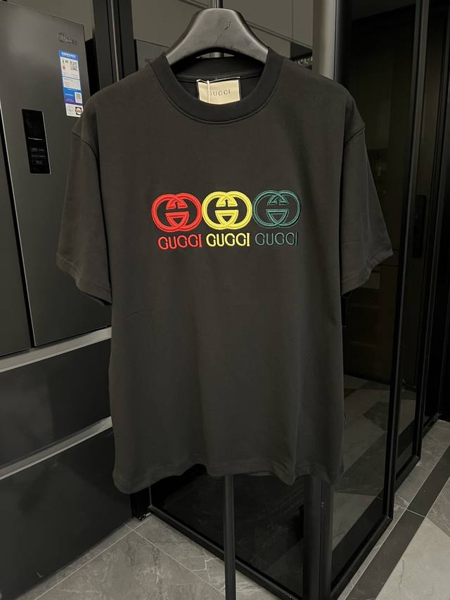 高端 Gucci 古驰 25Ss 双G多标高密度刺绣短袖 黑 重磅克重260G纯棉双纱面料 螺纹定织定染通肩拉条工艺增加衣物清洗寿命 触感舒适 品质上乘 全套辅