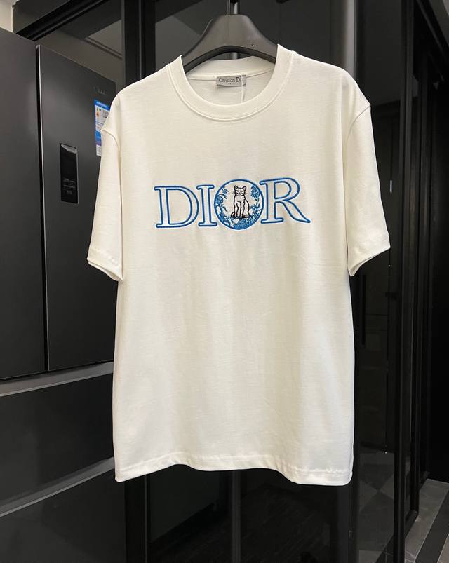 高端 Dior 迪奥 25Ss 迪家猫咪刺绣短袖 白 重磅克重260G纯棉双纱面料 螺纹定织定染通肩拉条工艺增加衣物清洗寿命 触感舒适 品质上乘 全套辅料定制