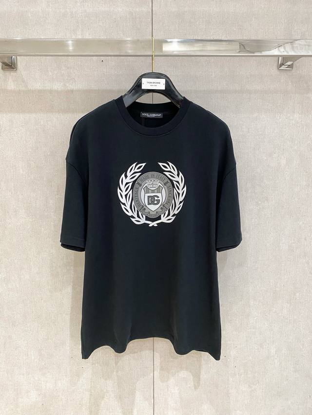 dolce&Gabbana 杜嘉班纳 -Dg 重磅推荐！Ss夏装新品 专柜在售 最新系列图案Logo短袖T恤 必须人手一件的节奏！ 进口顶极精梳棉面料，极为亲肤