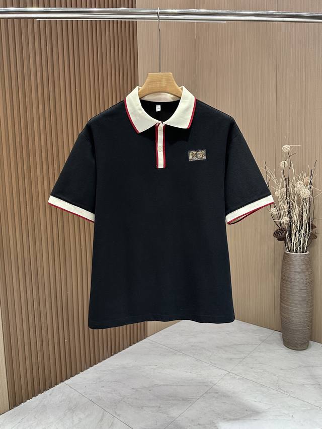 gucci 古奇 重磅推荐！春夏新品，专柜在售，顶级品质，棉质网眼珠地面料翻领短袖，客供定织100%纯棉网眼珠地面料，面料表面排列均匀整齐的纹理，透气性和散热排