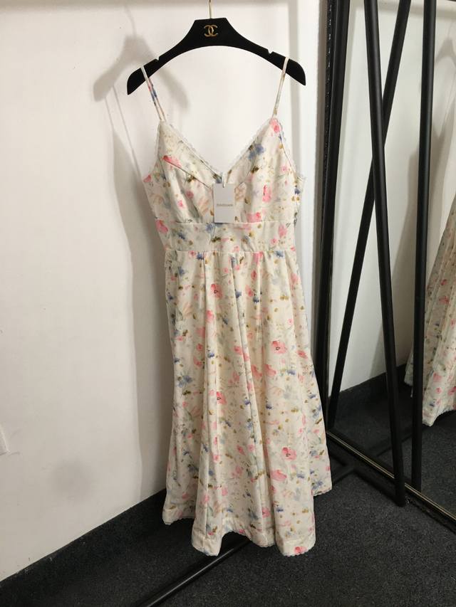 款号20252546 Zimmermann新款 优雅气质小碎花 蕾丝边抹胸吊带连衣裙，杏色，S-Xl， M码；胸围84，腰围74，长118
