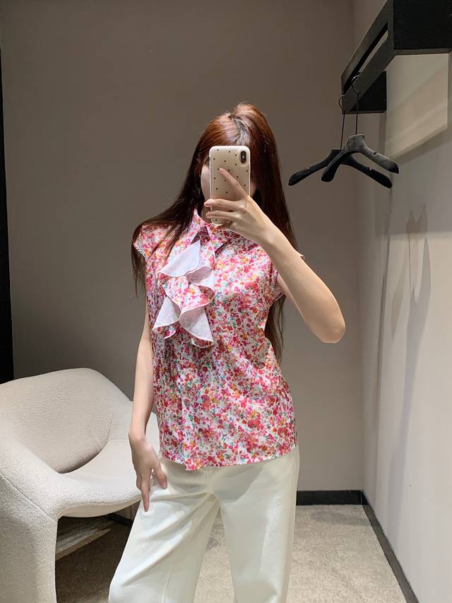 chane* 25P夏季新款 碎花无袖衬衫丨独家Yb开发！高版出品！ 今年新款的彩色系碎花 色彩饱和度很好自带复古小清新的氛围感 上身非常洋气 面料舒适无束缚
