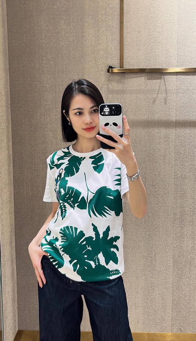 maxm*Ra 25Ss春夏新款 重工刺绣鹦鹉印花圆领短袖T恤丨独家Yb开发！高版出品！满满的青春活力 真的狠难不爱啊！凹起造型来妥妥的好看经典的小圆领设计简洁