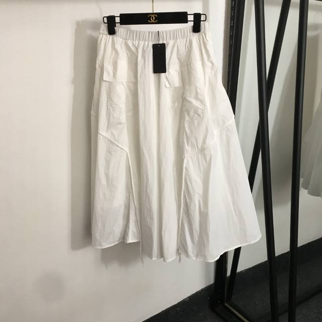 款号20252468 Prad*新款 高腰显瘦工装半裙，白色，Sml， M码；腰围68弹力，长78