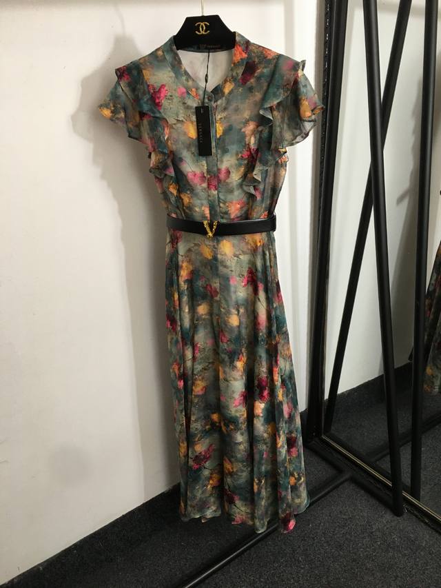 款号20252463 Versac*新款 荷叶袖气质晕染印花背心连衣裙，配腰带，绿色，S-Xl， S码；胸围82，腰围64，长127