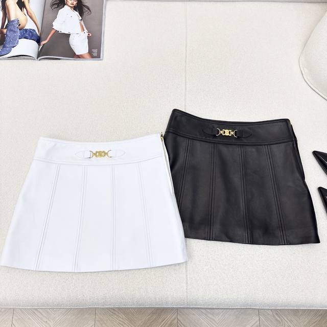 ce 25Ss 春夏最新款凯旋门金属扣真皮半裙经典必入单品又A又飒 定制进口百分百小羊皮面料 白富美必备单品上身绝绝子 进口绵羊皮质感软糯细腻 优雅帅气时髦又高