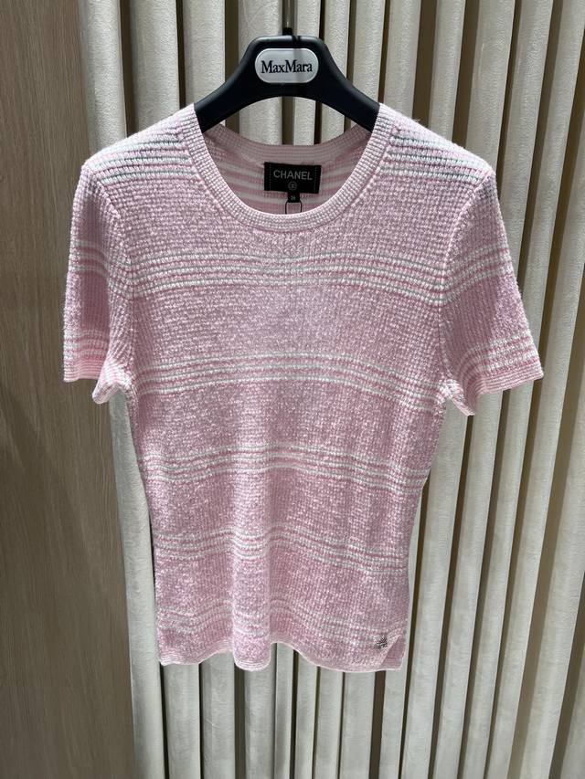 新品#Chan*浅粉条纹短袖针织衫 定色定染，欧代订单 Size：S-M-L Code：25031607