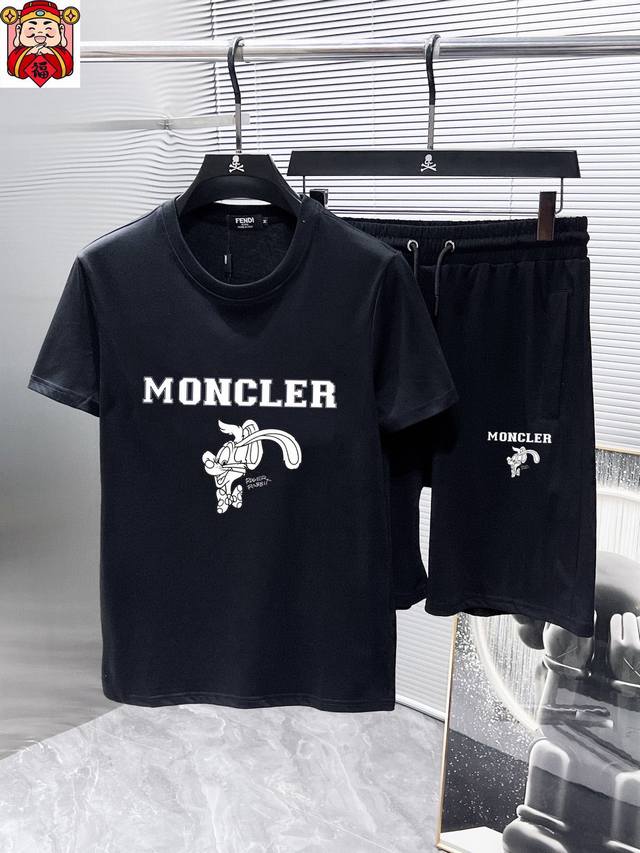 直 品牌 Moncler蒙口 2025新款男士短袖短裤套装！官网同步销售！市面高端版本！手感细腻柔软！让你穿着更加舒适！立体裁剪版型超赞！尺码:M-5Xl 下单