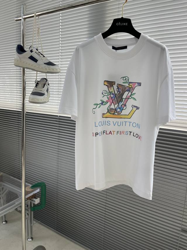 驴牌 25Ss夏季新款短袖T恤！专柜同步，每一件都是纯手工画制而成.独特的Logo 个性艺术系列全网独家首发 百搭款细节处理完美240克纯棉面料十分精致 原版面