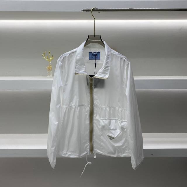 实拍 Pa 春夏新款拉链防晒衣；采用棉面料质感柔软细腻；定制洗水麦辅料齐。版型宽松上身效果舒适好看！ 碼数 S-M-L