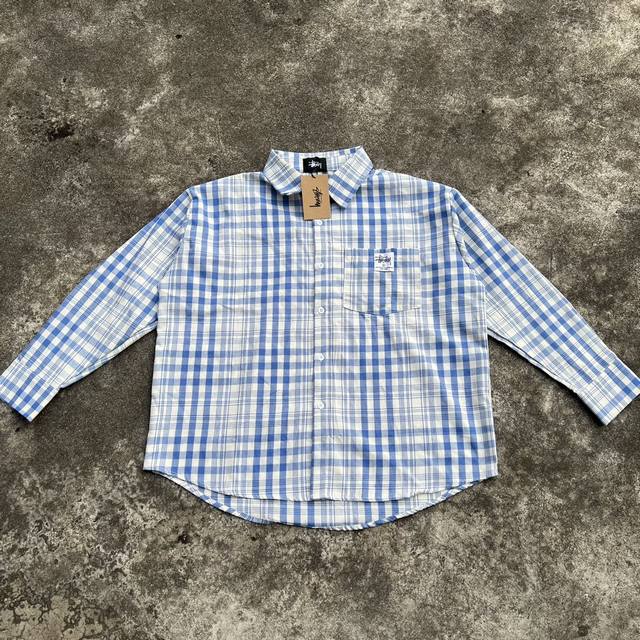 款号328 斯图西Stussy纯棉磨毛绣标格纹元素重磅毛边衬衫长袖 颜色：白蓝格 尺码：M-Xl