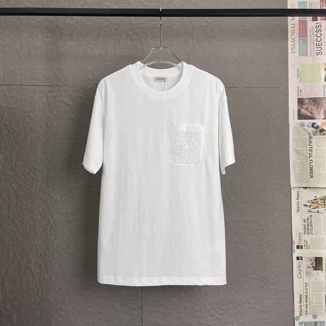a97 Loewe罗意威 采用300足克面料 25新款 口袋刺绣 宽松版型 男女同款短袖 独家专供新款原单休闲短袖 高端定制 高版本 时尚百搭爆款 进口面料 手