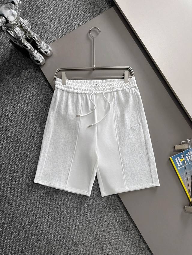 套装款！Prada 普拉达 2025新款 轻奢主义 拼接暗纹 定制三角章Logo 男女日常通勤穿搭必备 休闲短裤 定制毛圈面料 腰标吊牌洗水唛三标齐全 颜色：白