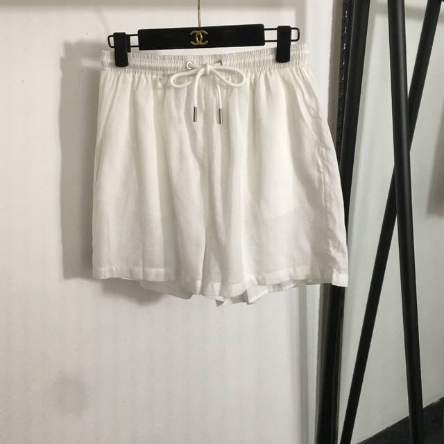 款号20252807 Loro Piana Lp新款 Logo刺绣松紧腰休闲亚麻短裤，白色，蓝色，粉红色，红色，咖啡色，Sml， M码；腰围68弹力，长42