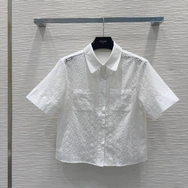 celin* 2025Ss新款水溶蕾丝 一眼低调 细看惊艳的一款 水溶花 超好看栩栩如生的蝶恋花 唯美仙女 这个长度能很好展现身材比例又保持优雅稳重能Hold住