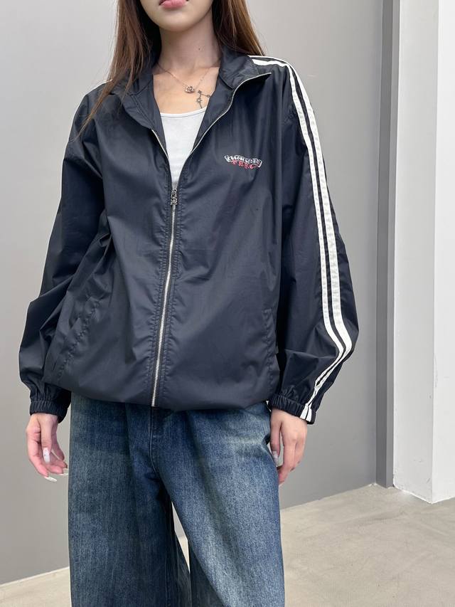 克罗心 ｜ 新款薄风衣，成衣前后印花加侧杠工艺，日本进口高密棉面料，男女同款，尺码Sml