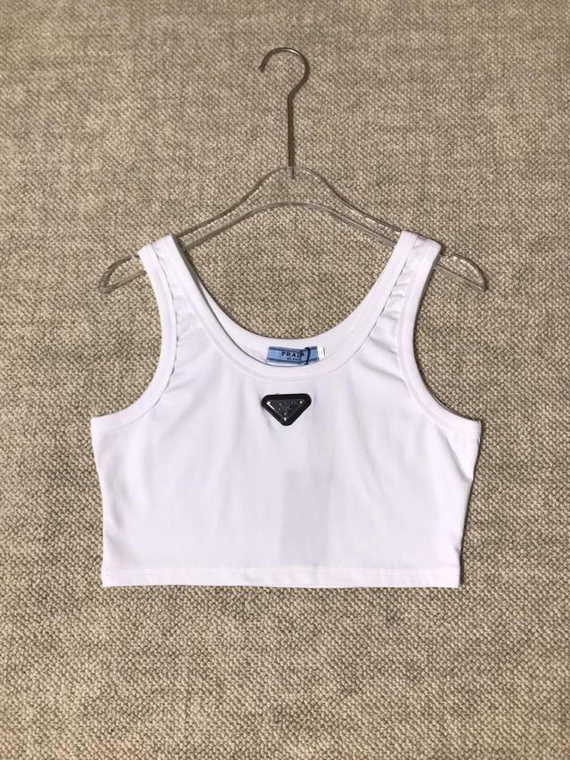 prad*A 普拉*达 新品时尚经典纯色三角牌徽标饰短款无袖背心。Smlxl