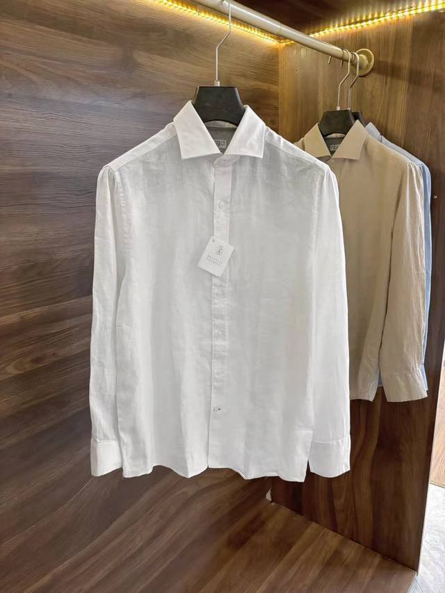 new# Bc 男士高端亚麻长袖衬衫，顶尖白金级臻品，经典版型配以纽约风格，采用100%亚麻，简约而不失优雅 亚麻质感的衬衫也往往能够展现出一种自然、随性的风格