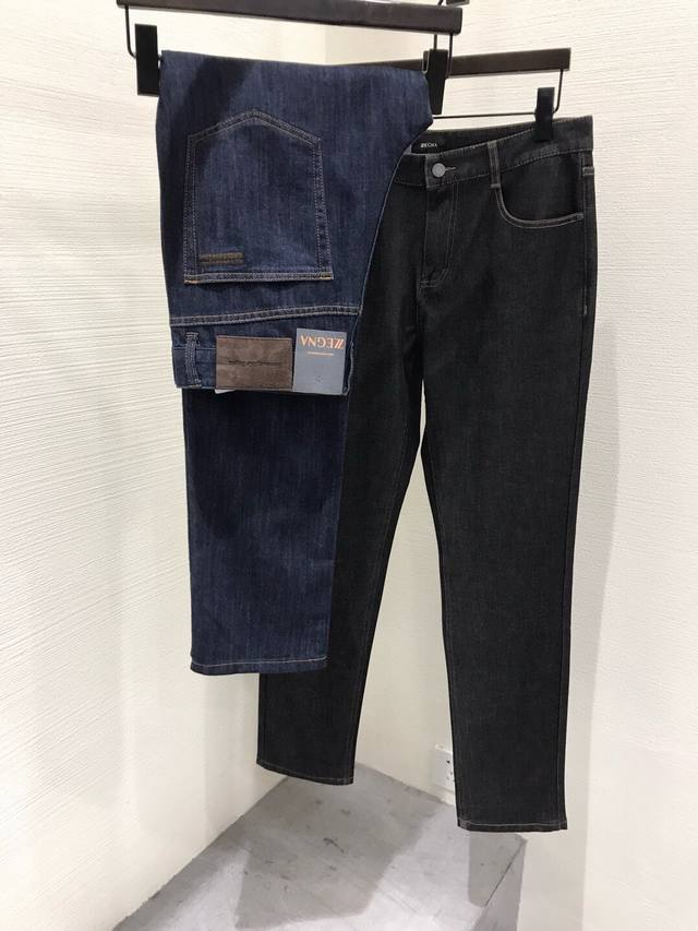 新品 Ez家族男士商务休闲牛仔裤，贸易公司渠道货，高端主线系列，高端土耳其代工出品，纯正血统品质，25年春夏新品，经典王牌单品！ Roccia系列牛仔裤之名中“